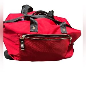 Steve Madden Large Duffle Bag Top Zipper Broken